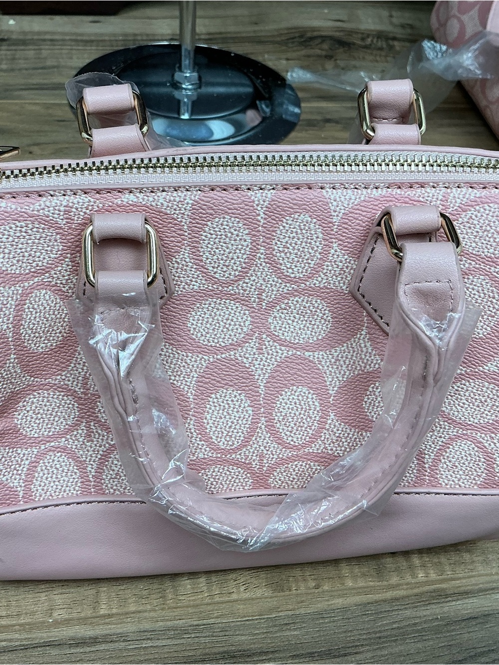 NWT 3 Piece Pink Purse Set - Picture 7 of 10